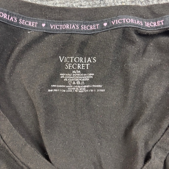 VICTORIA’S SECRET Women’s Black Long Sleeve Nightgown Snowflakes size: Medium - Picture 3 of 5